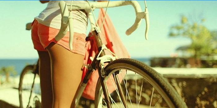 Meisje en fiets