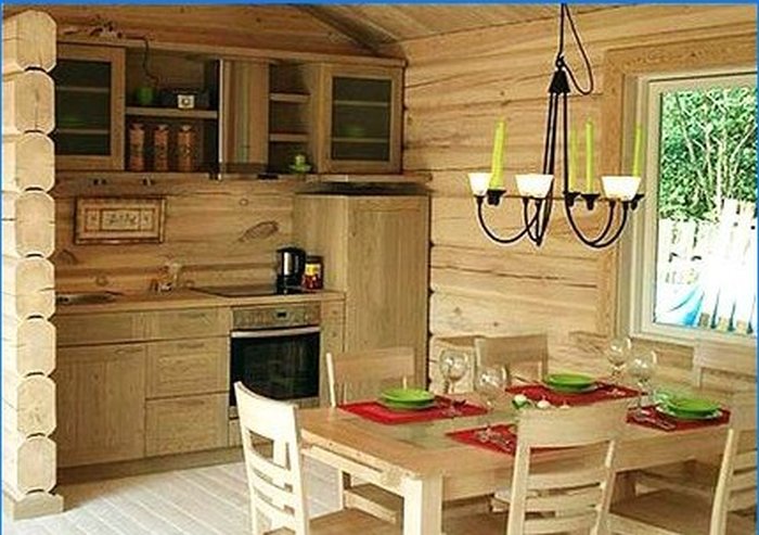 Binnenlands ontwerp van een houten huis