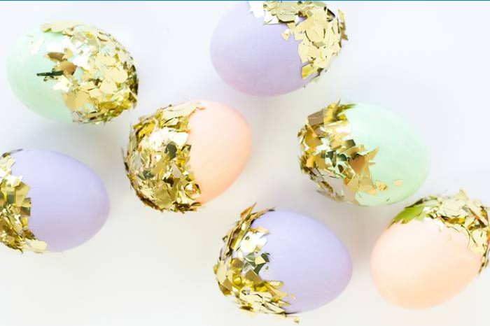Eieren voor Pasen versieren met Confetti