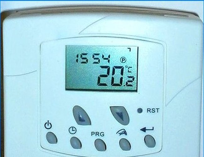 Een inductieketel is waarschijnlijk de beste bron van elektrische warmte voor verwarmingssystemen.