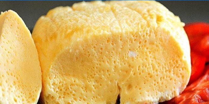Kant-en-klare prachtige omelet in sectie