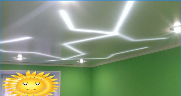 Spanplafond met LED-verlichting