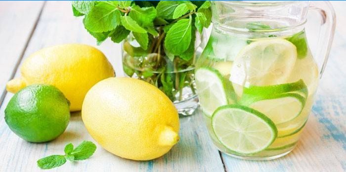 Vetverbrandende cocktail met citroen