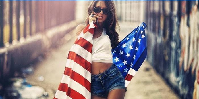 Meisje met Amerikaanse vlag