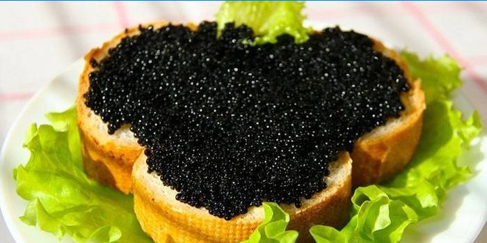 Broodje zwarte kaviaar