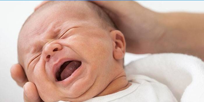 Pasgeboren baby huilen