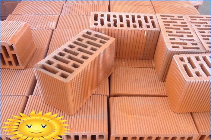 Een huis bouwen van keramische blokken