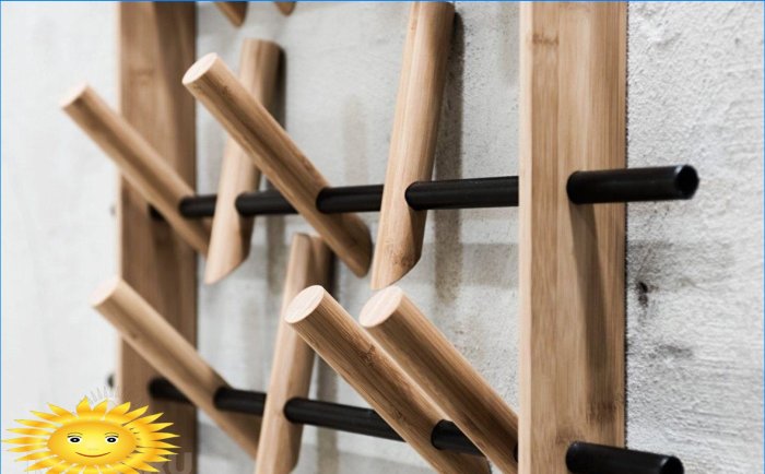 Designer houten hanger in de gang
