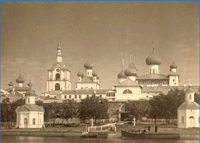 Solovetsky-klooster - de belangrijkste tempel van het Russische noorden en de beroemde gevangenis
