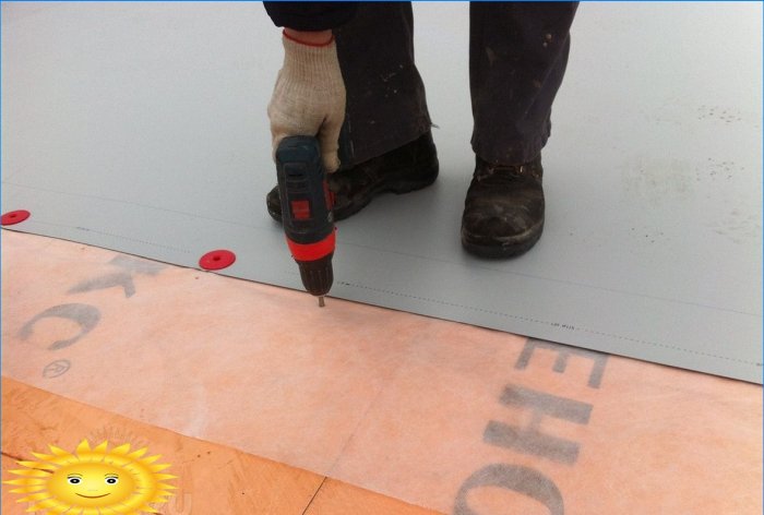 Plat dak waterdicht maken met PVC-membraan