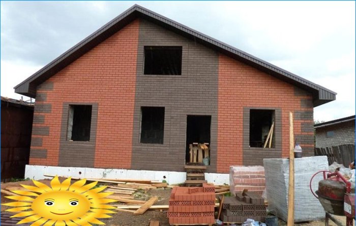 Huis van houtbeton: constructiekenmerken, muurmetselwerk
