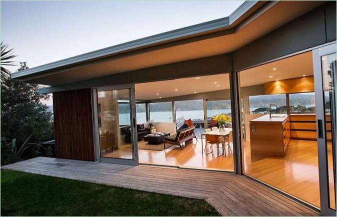Panoramische glazen deuren bij Seatoun Heights, Nieuw-Zeeland