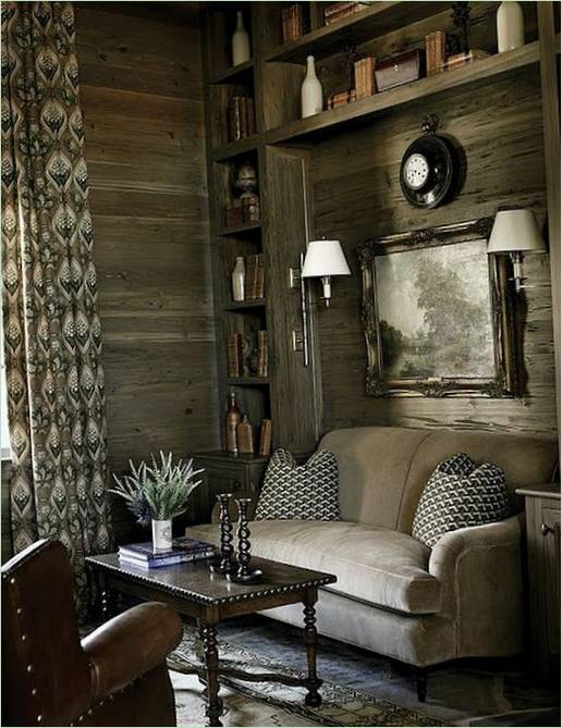 Lederen meubels in het interieur: een bank en een fauteuil