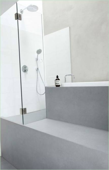 De badkamer van een luxe appartement in Noorwegen