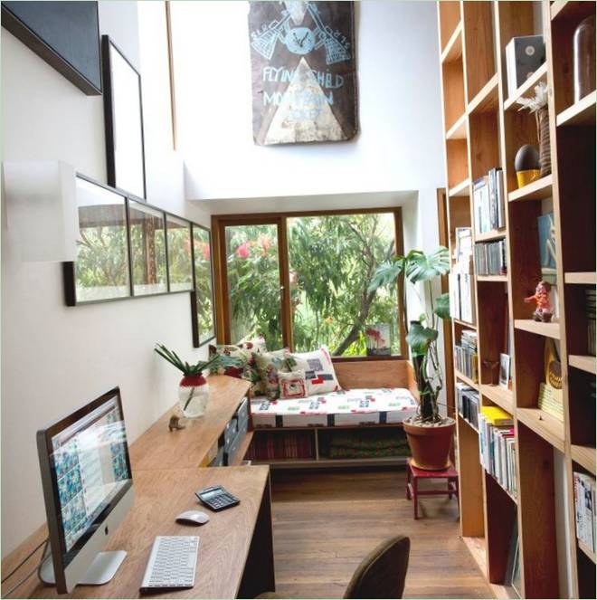 Een prachtig ontworpen werkruimte in Marrickville House in Sydney
