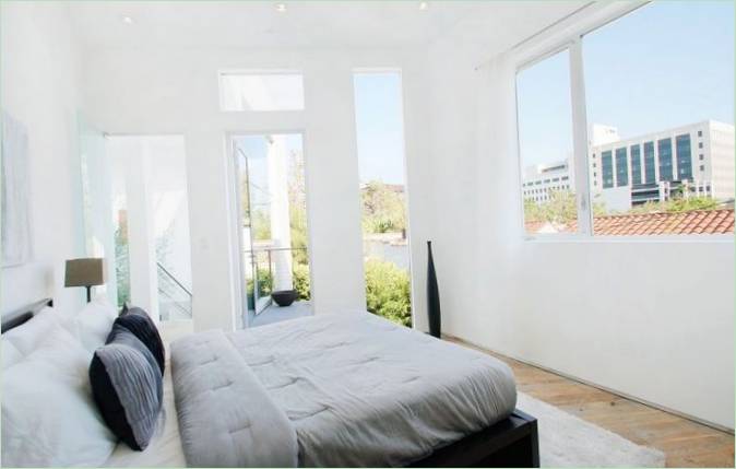 Slaapkamers van een luxe herenhuis in Los Angeles