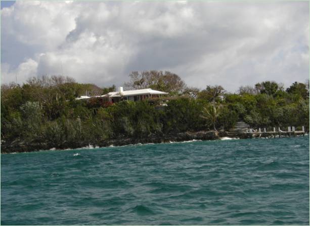 Tropisch eiland cottage exterieur