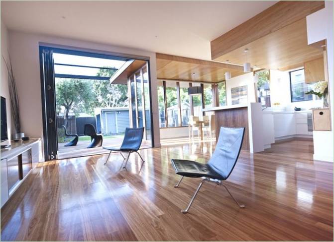 Het interieur van de woonkamer van Clifton Hill House, Australië
