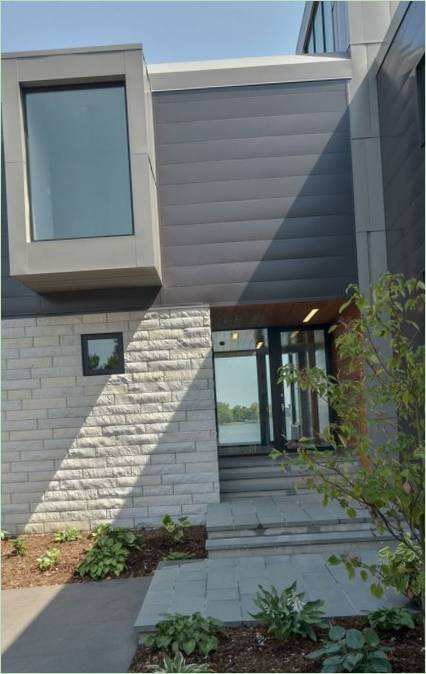 Ontwerp van een glazen huis met meerdere verdiepingen Edgewater in Minnesota, USA