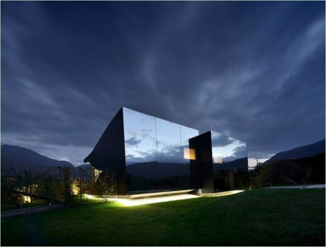 Het Spiegelhuis van Peter Pichler Architectuur in Italië