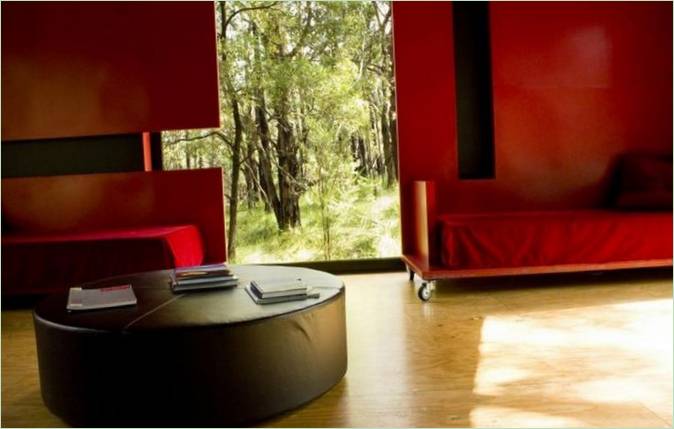 De prachtig ontworpen Red Hill Cabin in het bos