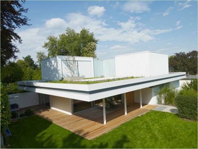 Huis met groen dak