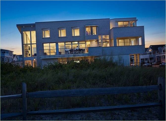 Moderne strandresidentie Avalon House in New Jersey - uitzicht bij nacht
